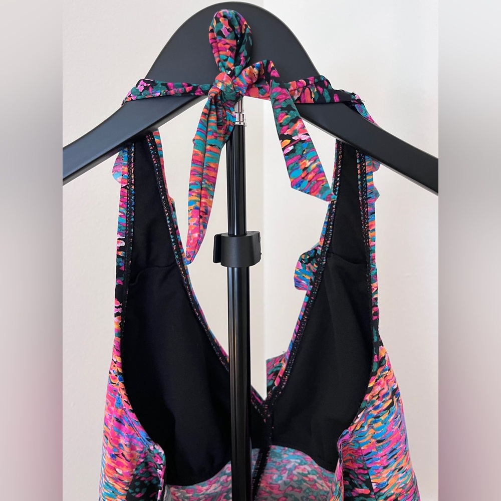 🌈 Assets by Sara Blakely (Spanx) Halter Tankini Top | Flattering Fit | Sz M - Picture 9 of 10